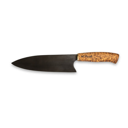 Handmade kitchen knife from Roselli, inspired by Japanese cuisine. Featuring a curly birch handle and a carbon steel blade, it comes with a handcrafted leather sheath.