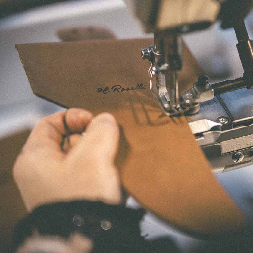 Roselli handmade sheath from natural tanned Finnish leather 